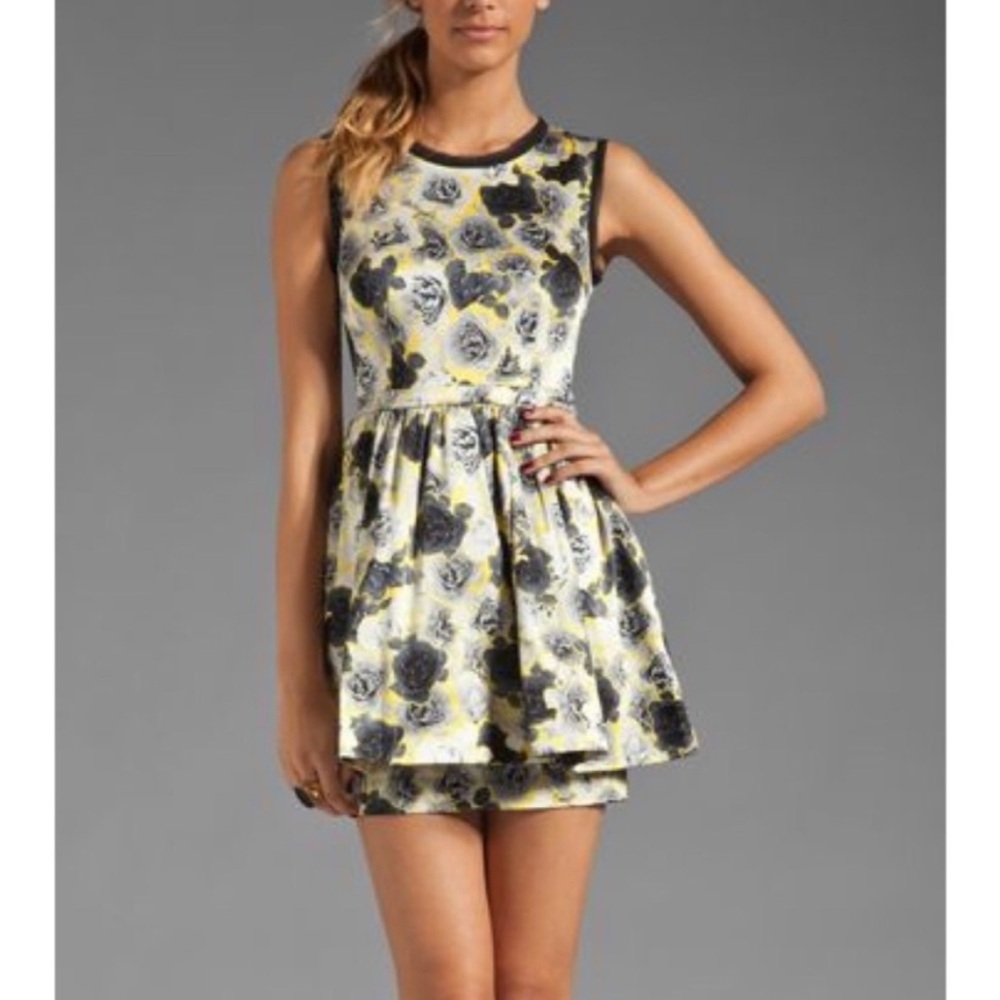 New Juicy Couture floral dress 0